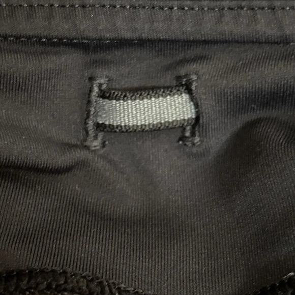 Ivivva by Lululemon Leggings Capris Solid Black Cropped Pants Athleisure - Picture 11 of 12